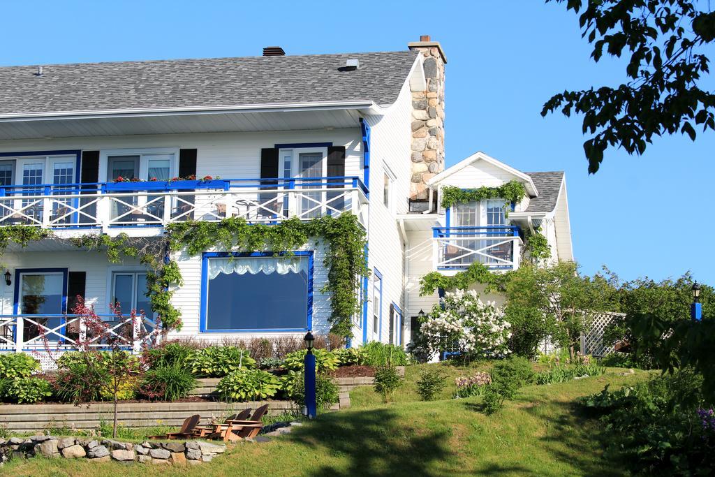 Auberge Fleurs De Lune La Malbaie Exteriör bild